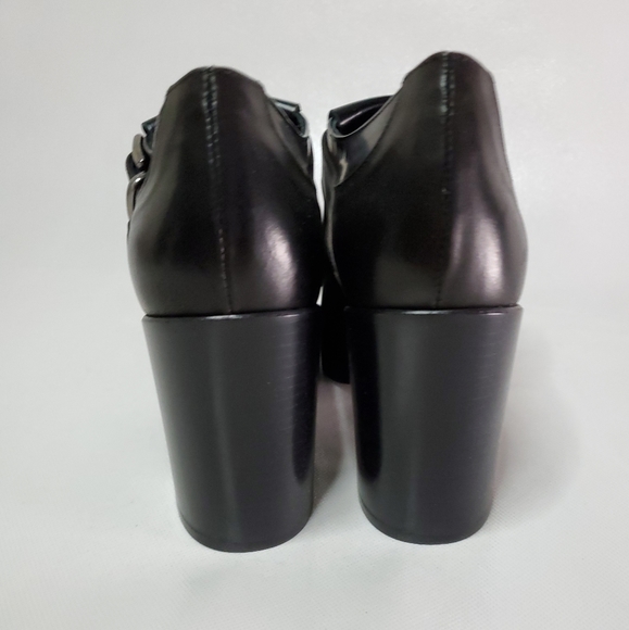Silvana Buckle Kilt Heels Size 8 - Picture 3 of 4
